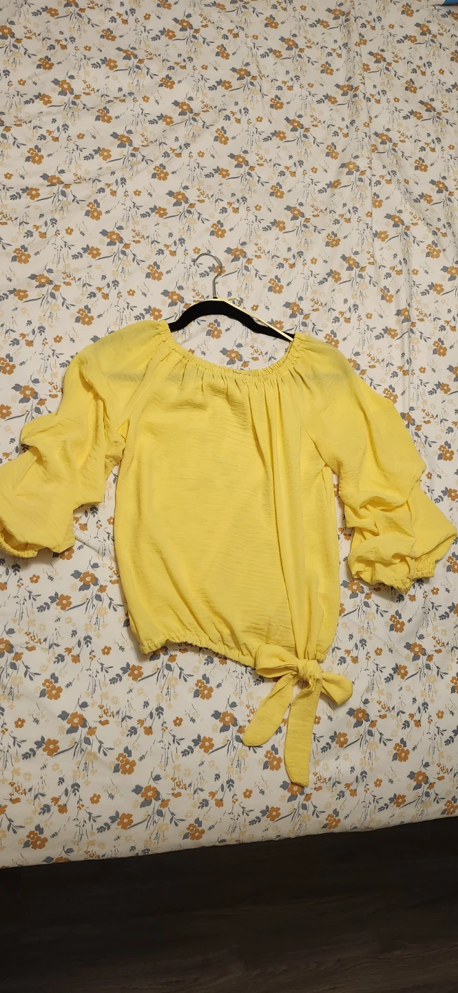 Vince Camuto Yellow Off-the-Shoulder Blouse with Tie