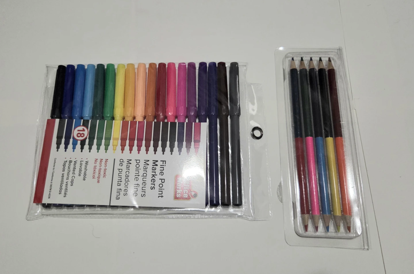 Marker and pencil crayons bundle
