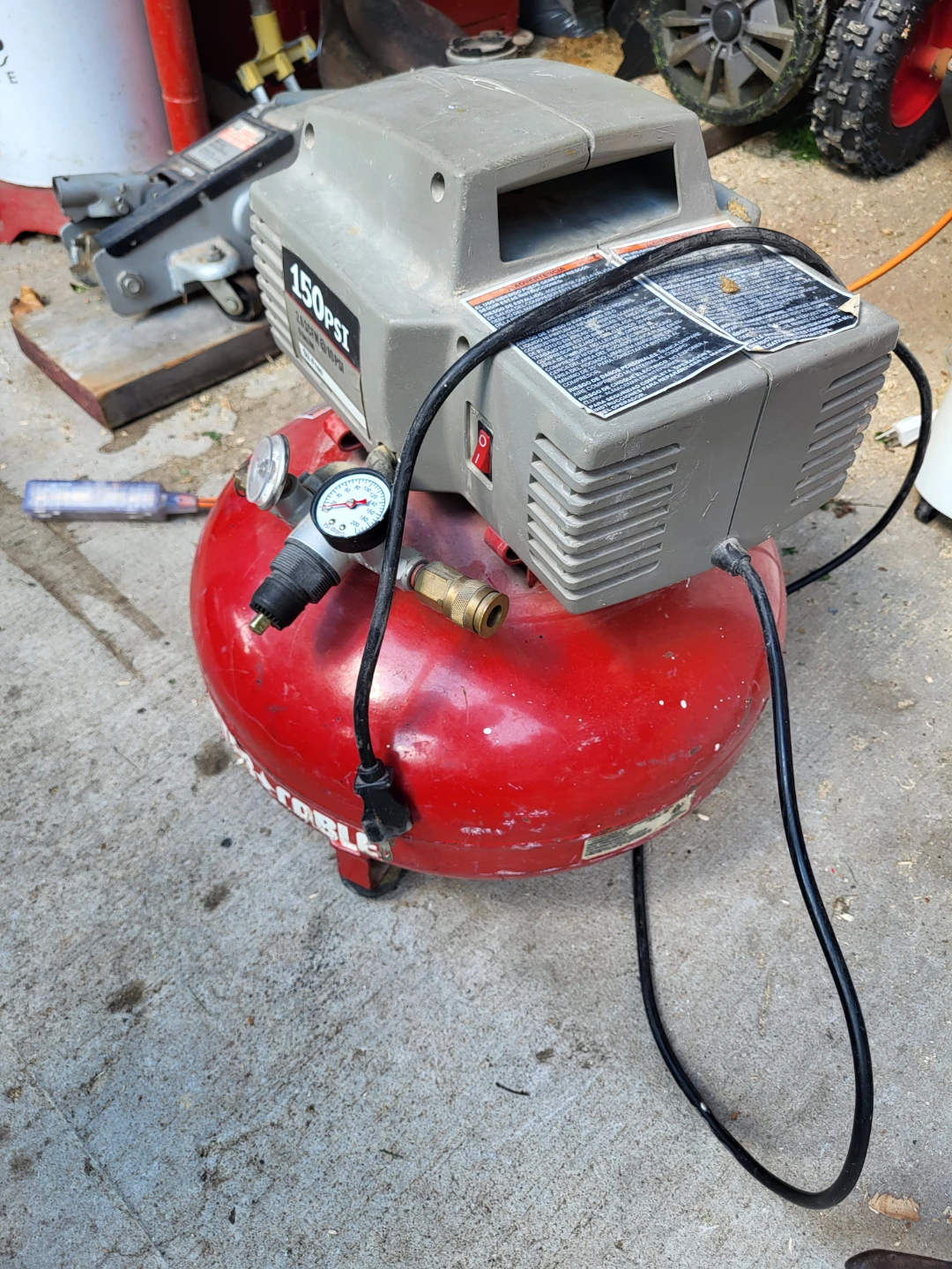 Porter-Cable 6 Gallon Air Compressor - photo 2