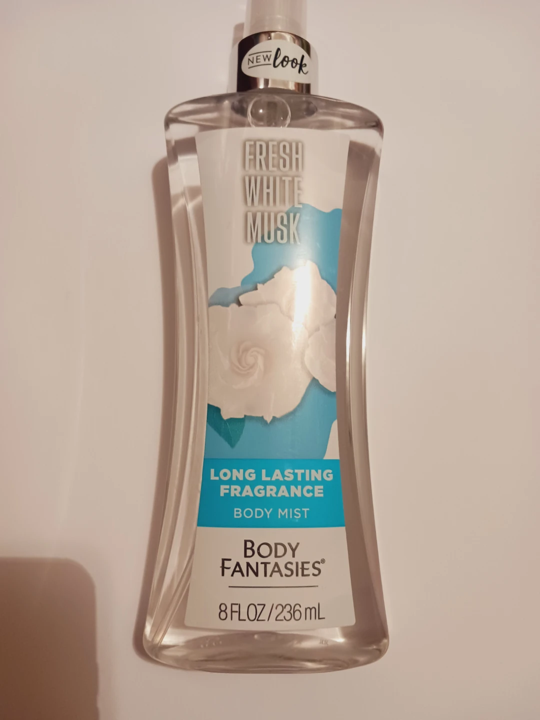 New !! Body Fantasies Fresh White Musk Body Mist 8 oz - photo 3