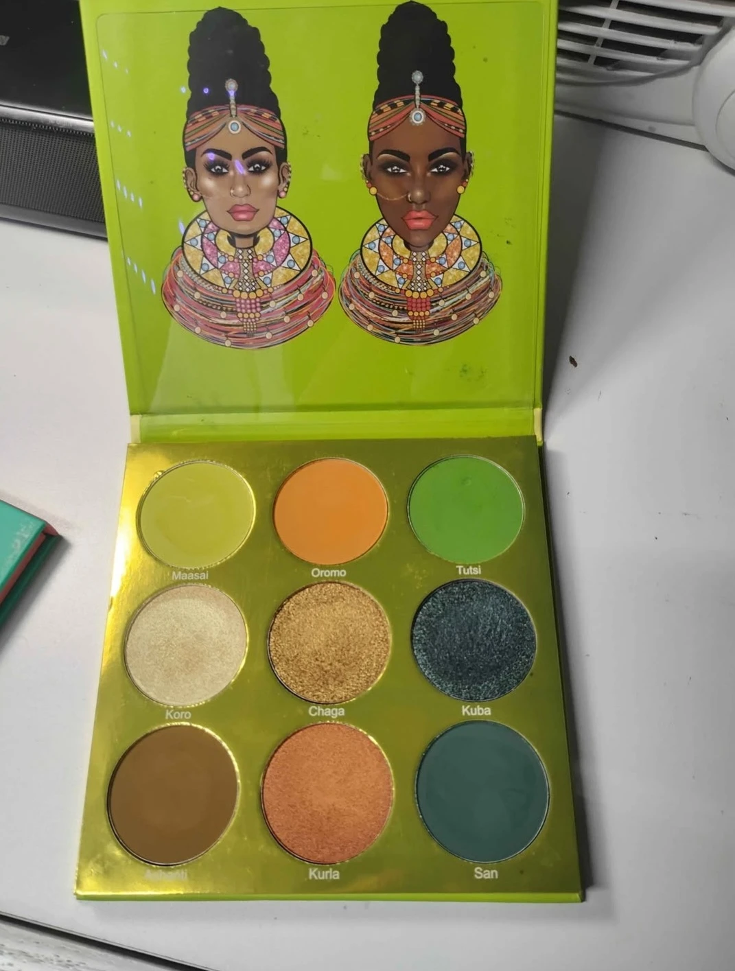 Juvia's eyeshadow and Blush Palettes - photo 2