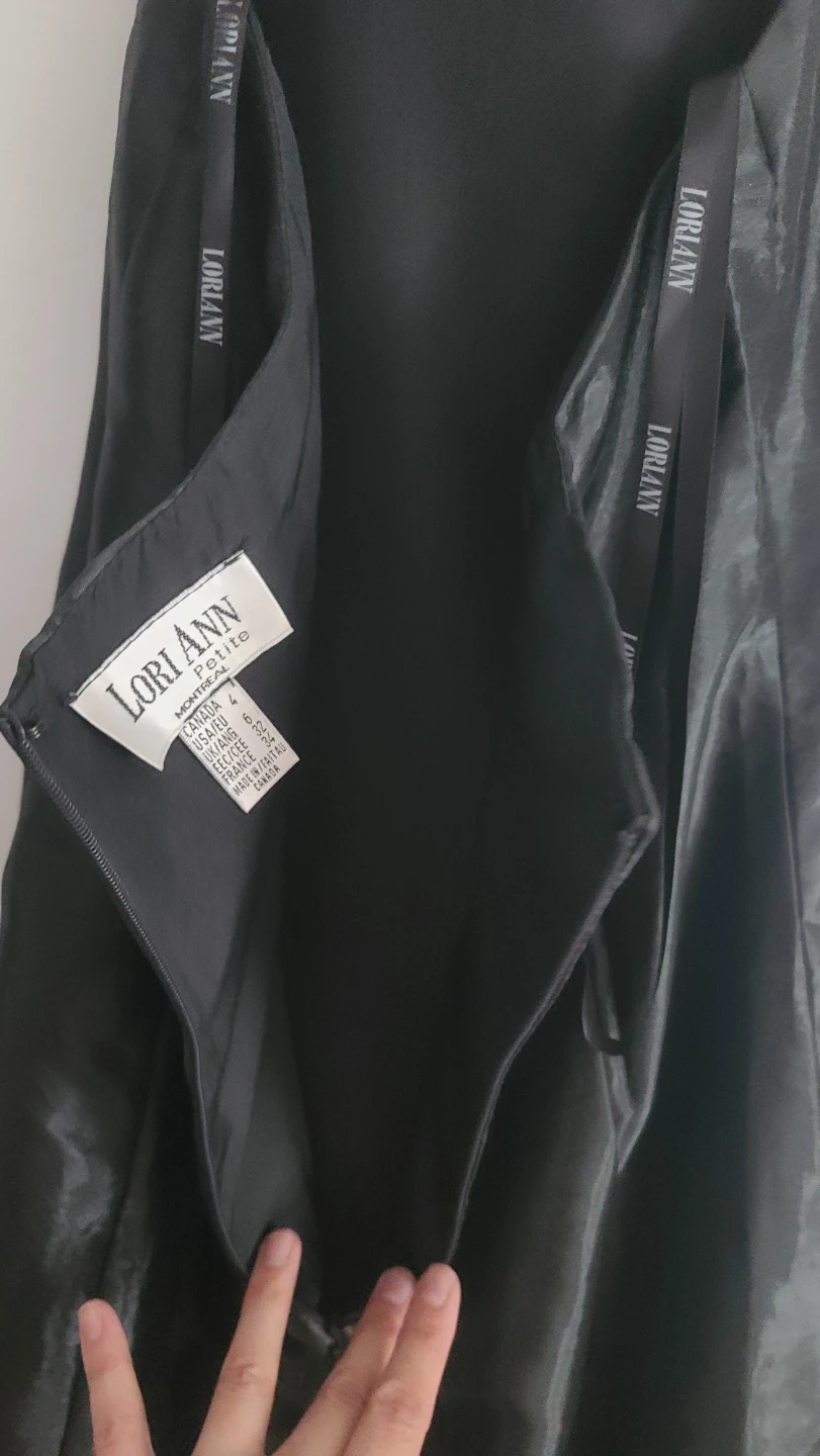Lori Ann Petite Black Maxi Dress - photo 3