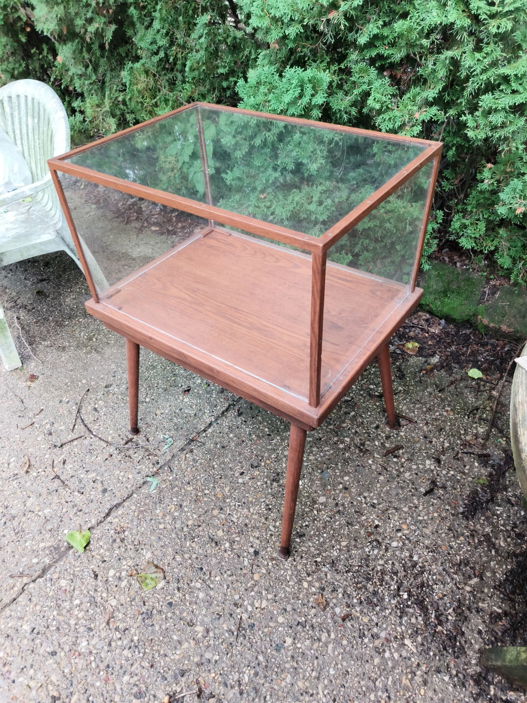 Old Display Case 35 tall x 26 x 18 1/2 - photo 2