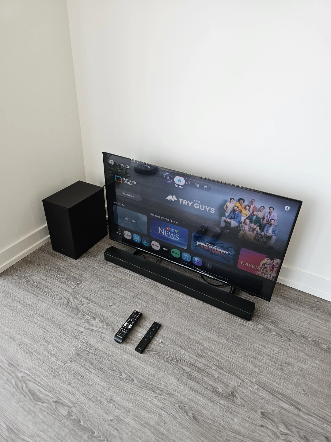 Samsung 43" Mini LED 4K TV + 3.1ch Soundbar Bundle — 1 Week Old - photo 2