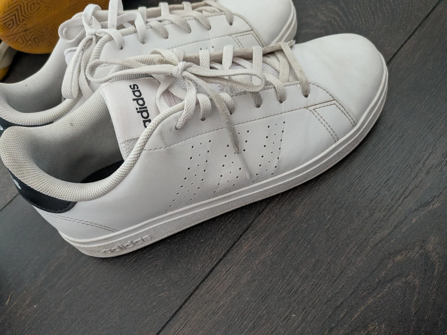 Adidas White Sneakers size 7 - photo 5