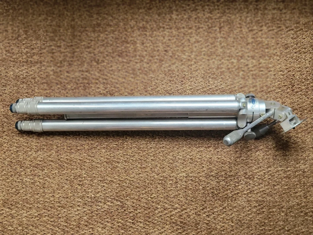 Tiltall Professional Tripod #4602 - photo 2