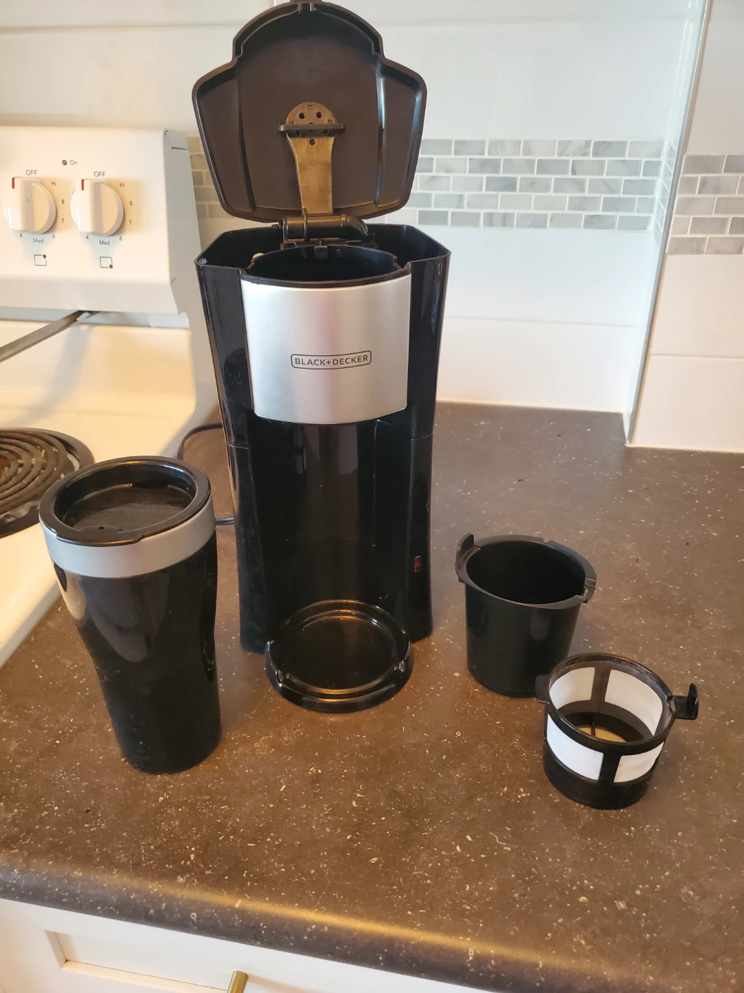 Black+Decker Single Serve Coffee Maker with Travel Mug - photo 4
