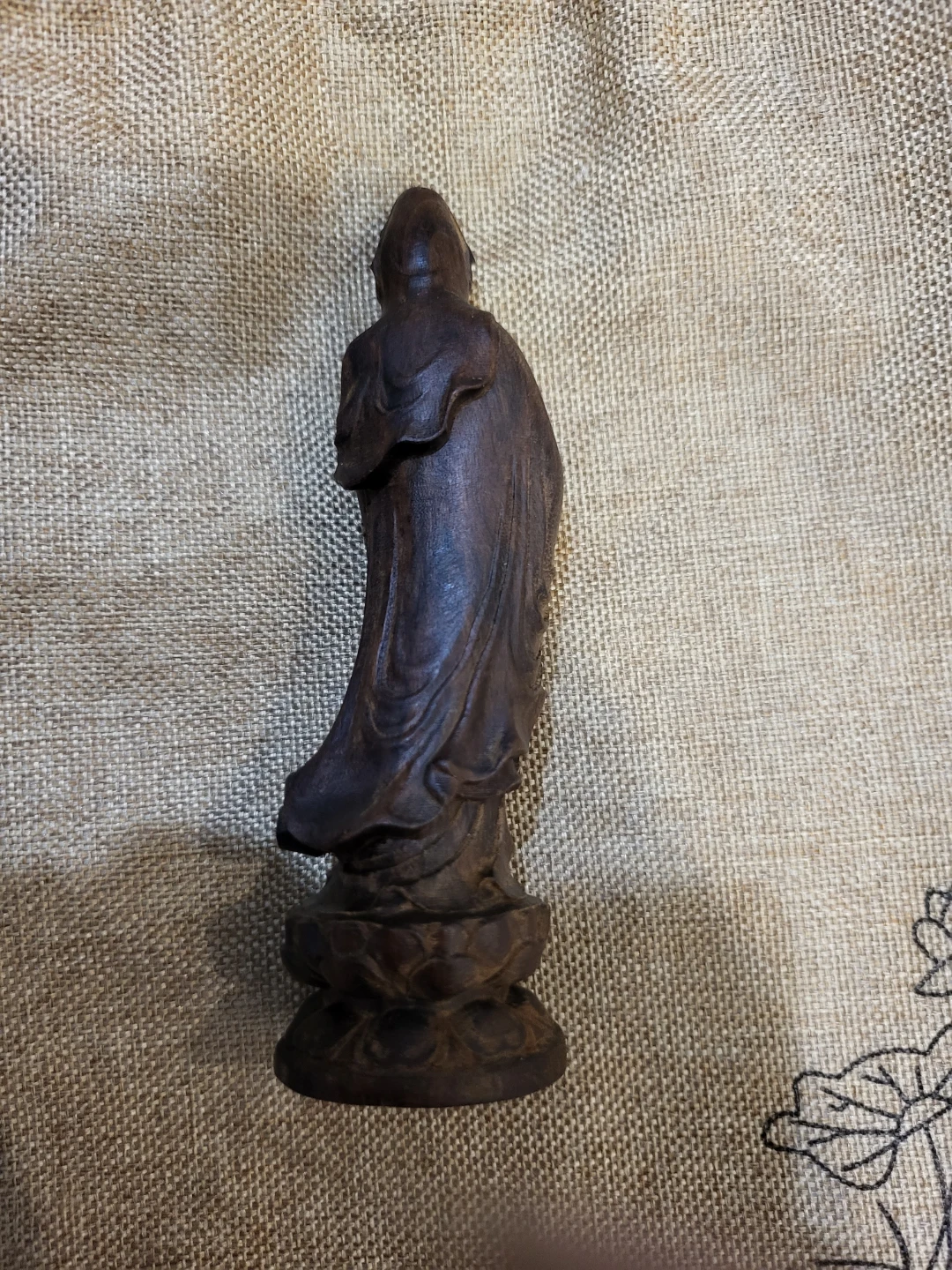 Handmade 12cm Indonesian agarwood carving - photo 2