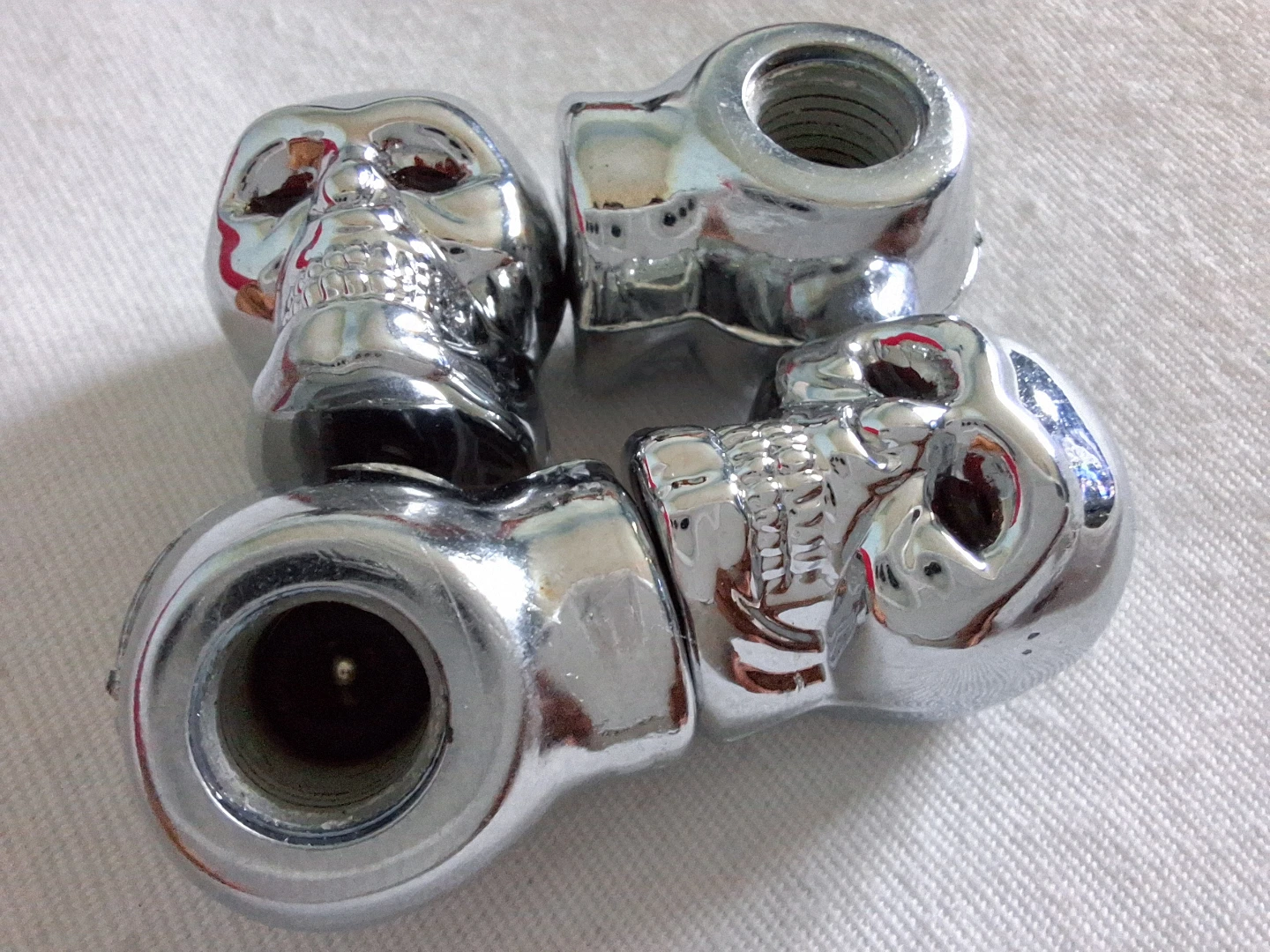Chrome Skull Tire Valve Caps - Set of 4