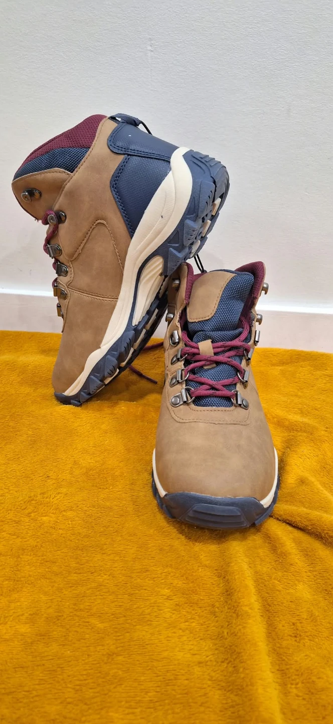 Waterproof Hiking Boots - photo 3