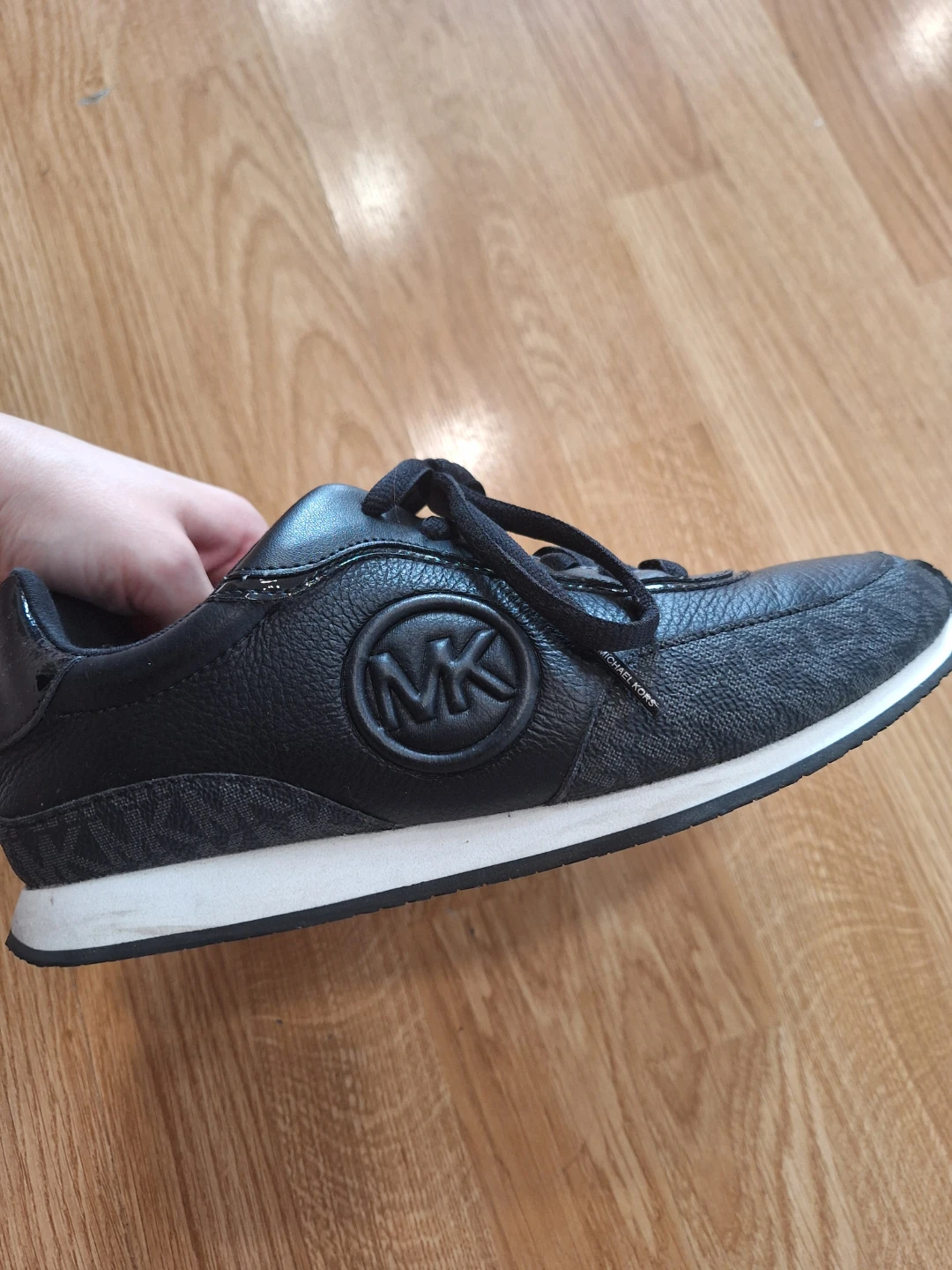 MICHAEL KORS BLACK LEATHER SNEAKERS 👟✨ - photo 2