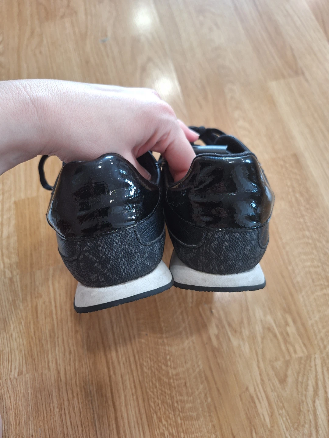 MICHAEL KORS BLACK LEATHER SNEAKERS 👟✨ - photo 3