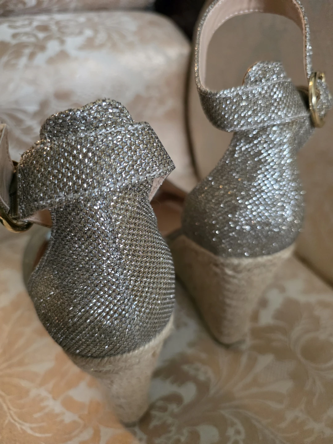 Guess Silver Glitter Wedge Espadrille Sandals - photo 4