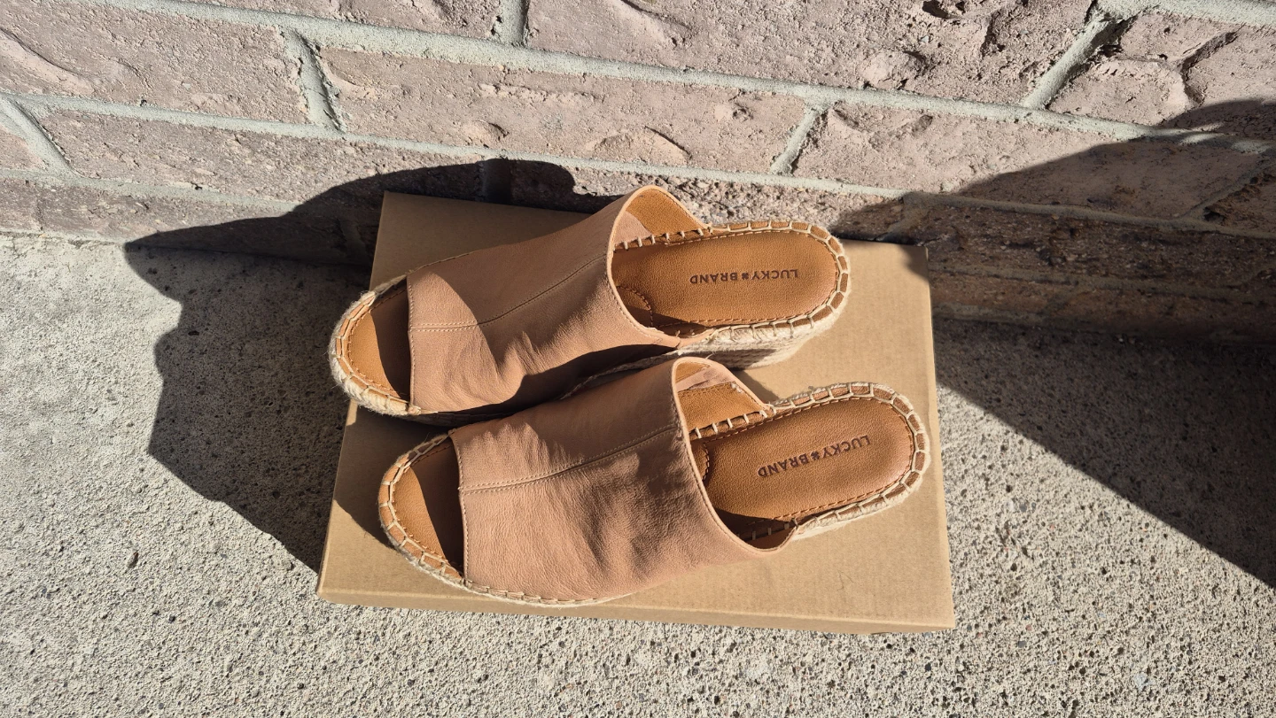 Brand New Leather Lucky Brand Espadrille Wedge Sandals - photo 4