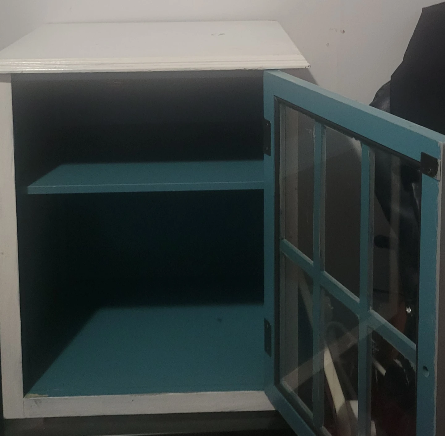 Small Cabinet with Glass Door - photo 2