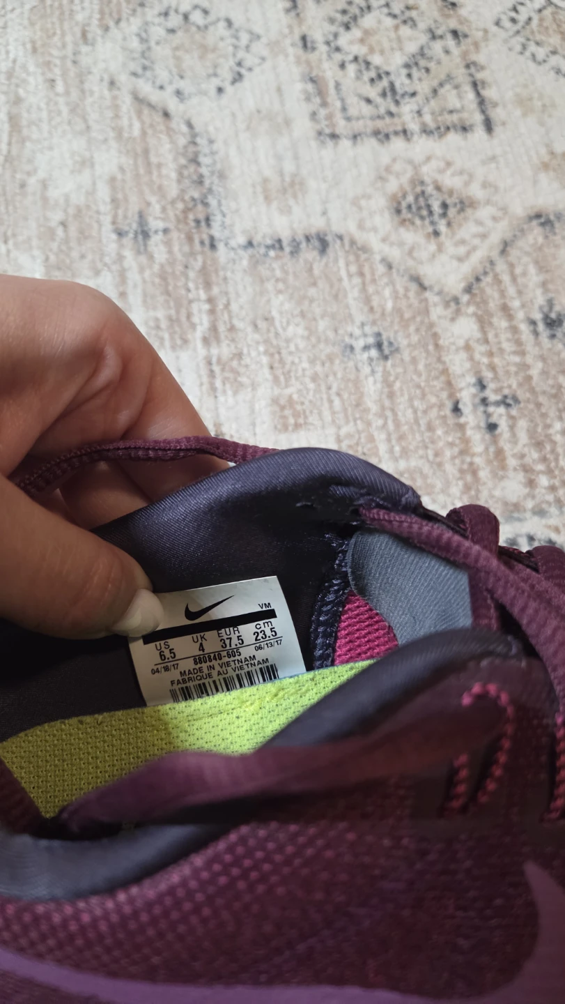 Nike Women's Running Shoes size 6 - photo 4