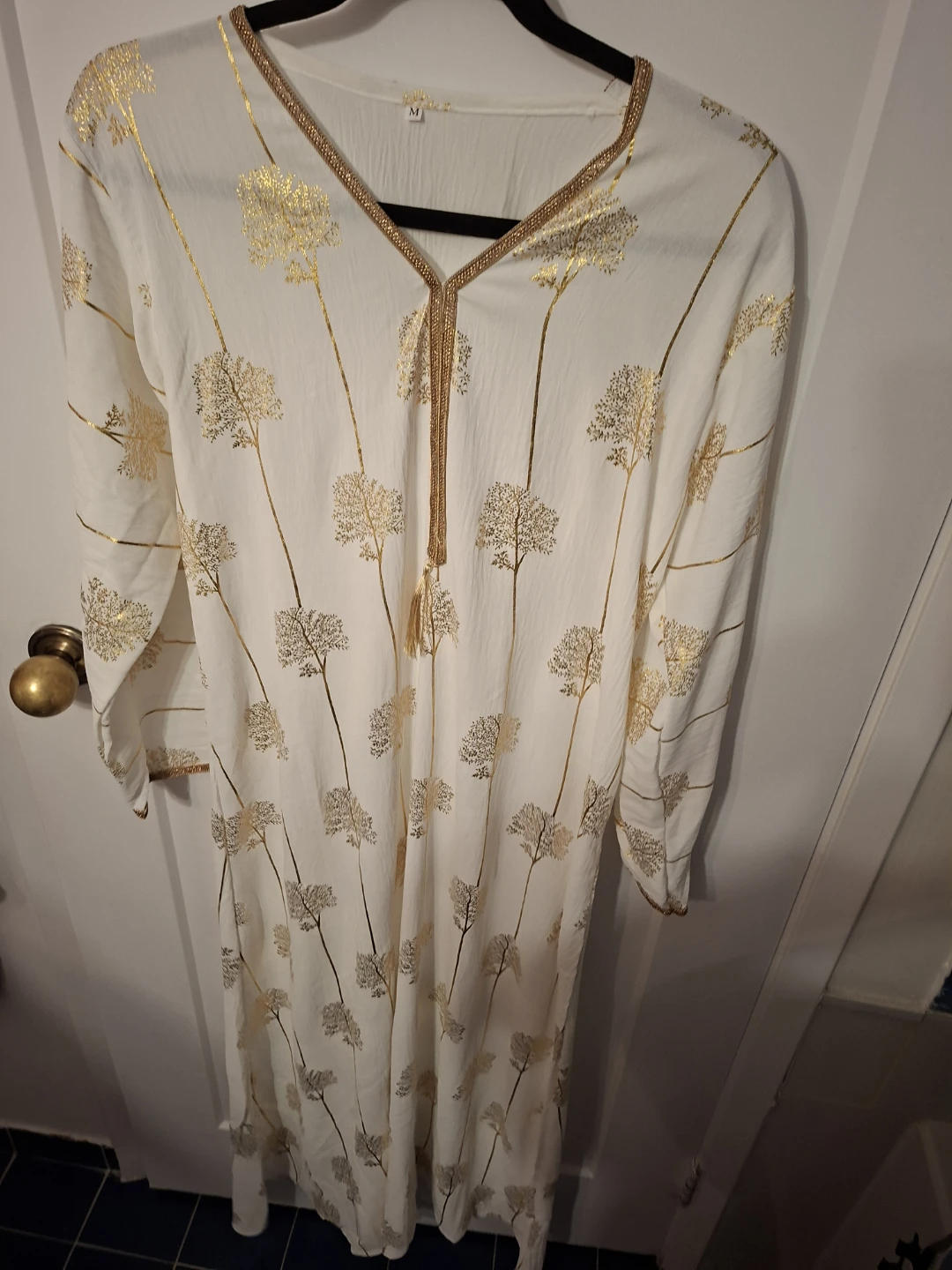 White Kaftan Dress with Gold Tree Pattern Size M - photo 3