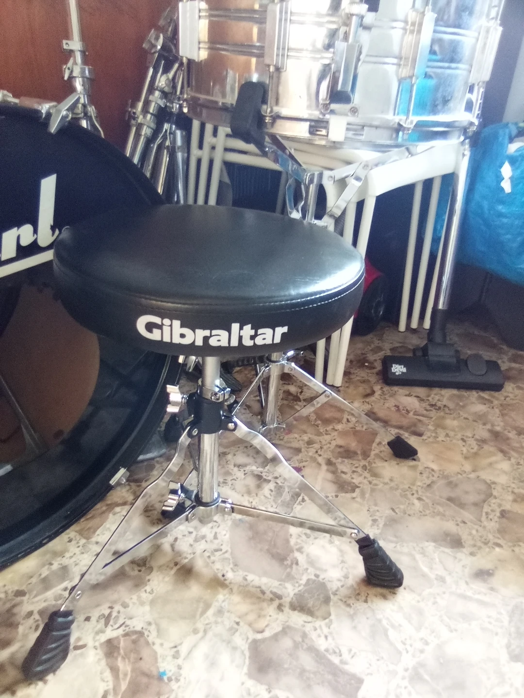 Pearl Drum Kit with Gibraltar Throne - photo 3