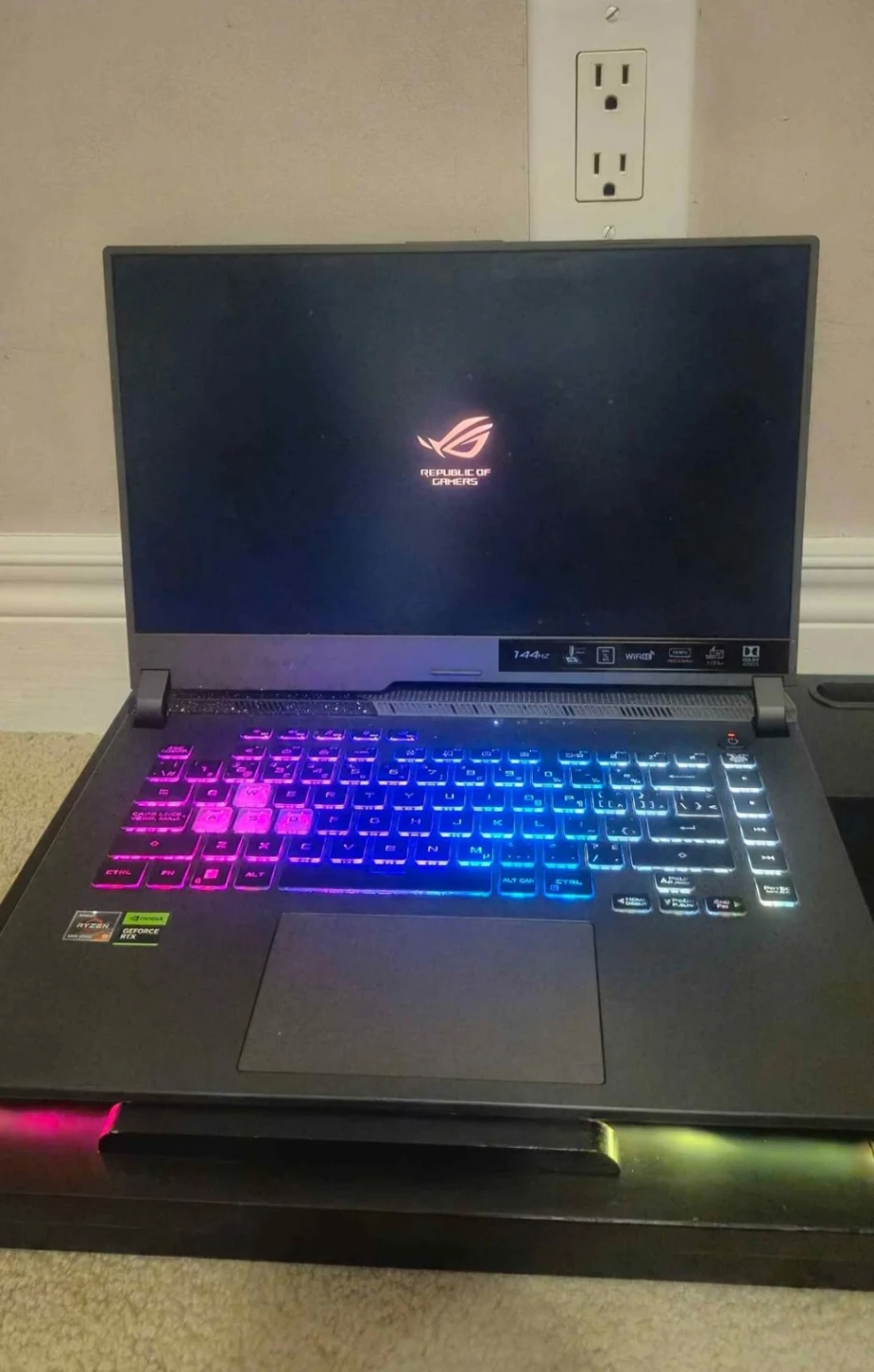 ASUS ROG Gaming Laptop - photo 3