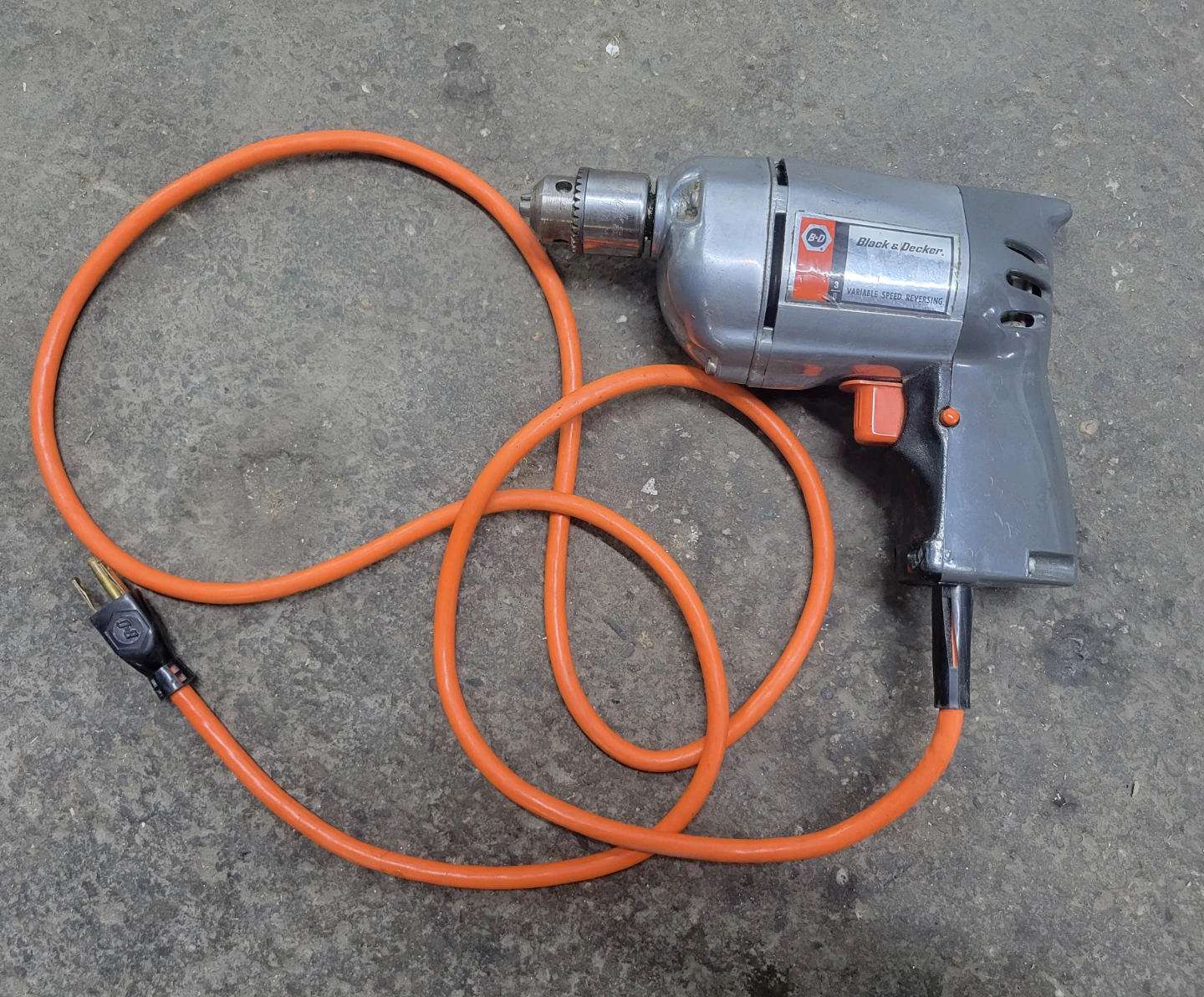 Black & Decker 3/8" Variable Speed Reversing Drill
