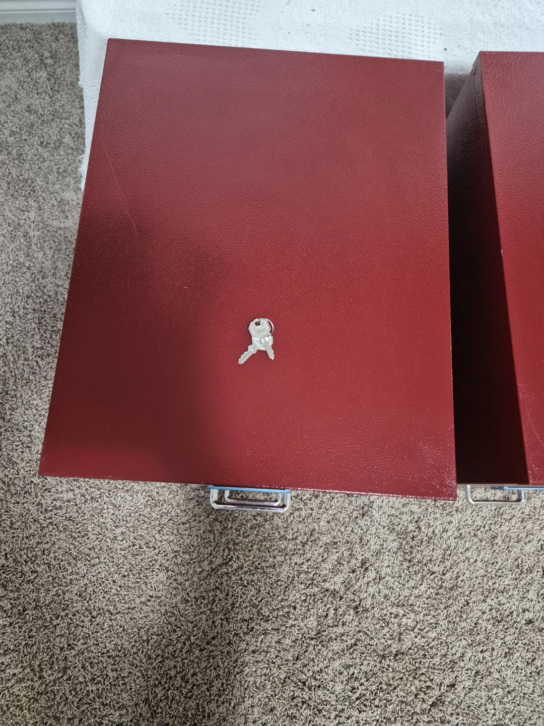 2 Letter Filing Cabinets.Both for $80. - photo 3