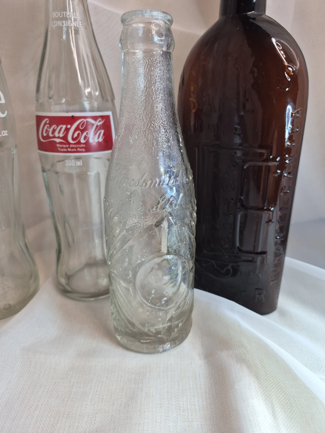 Lot of 4 Vintage Glass Bottles - photo 2