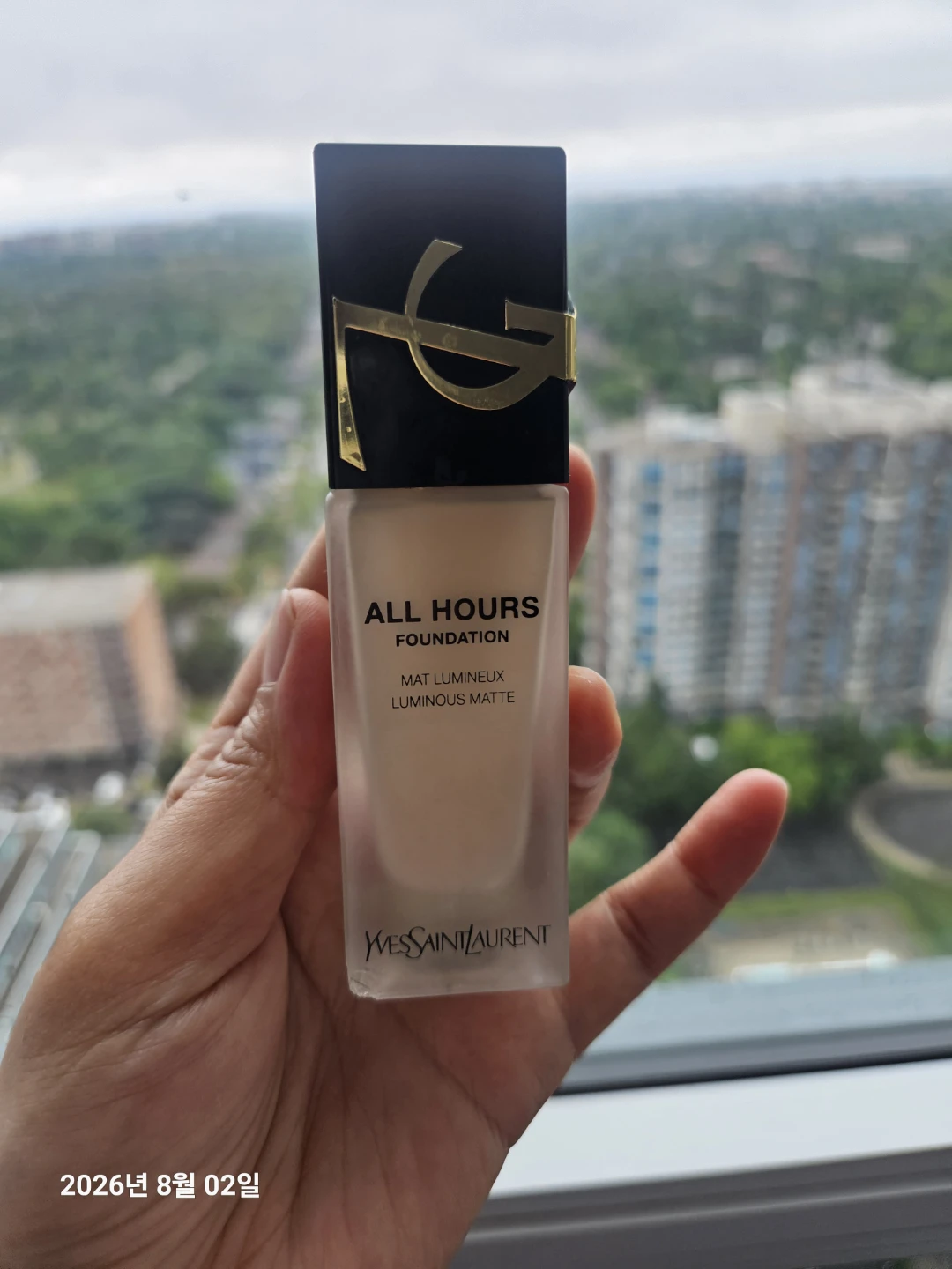 Yves Saint Laurent All Hours Foundation - 25 ml - photo 3