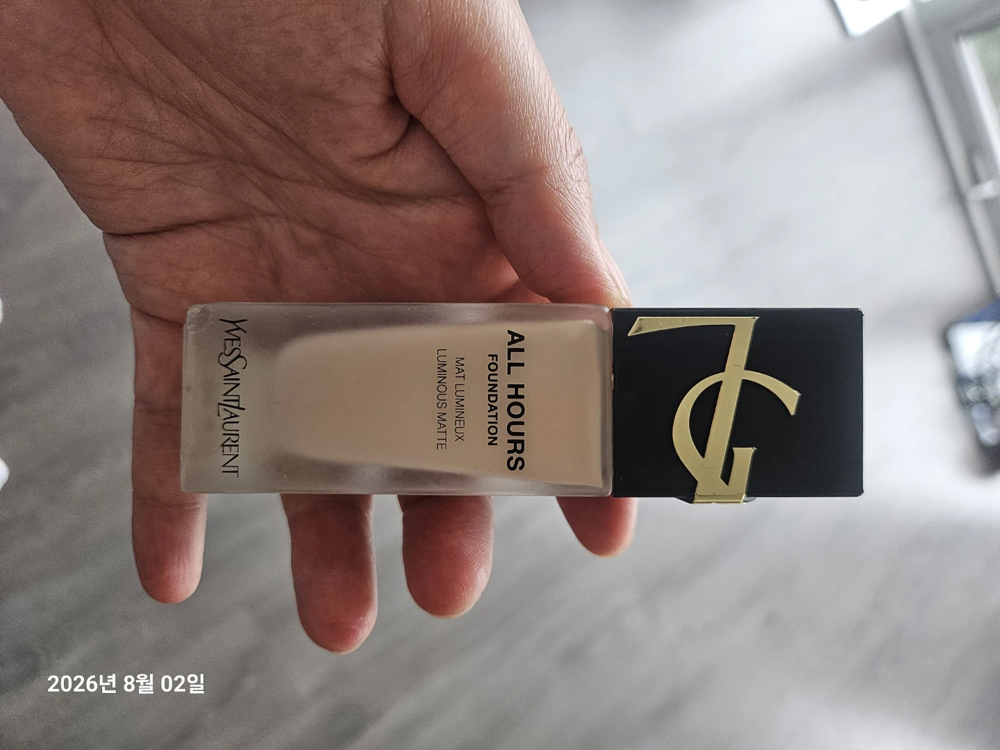 Yves Saint Laurent All Hours Foundation - 25 ml - photo 5