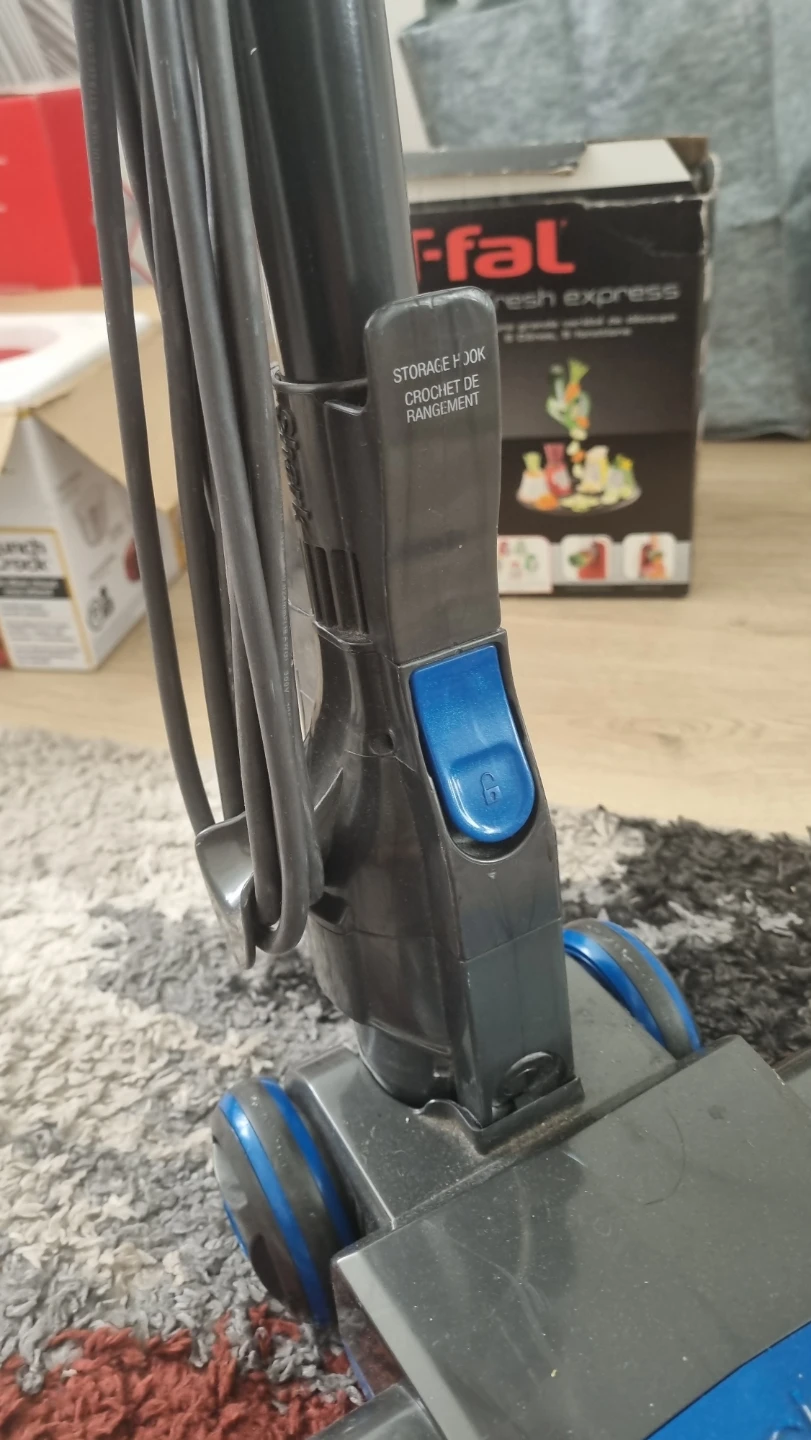 Shark Rocket Vacuum Cleaner - photo 2