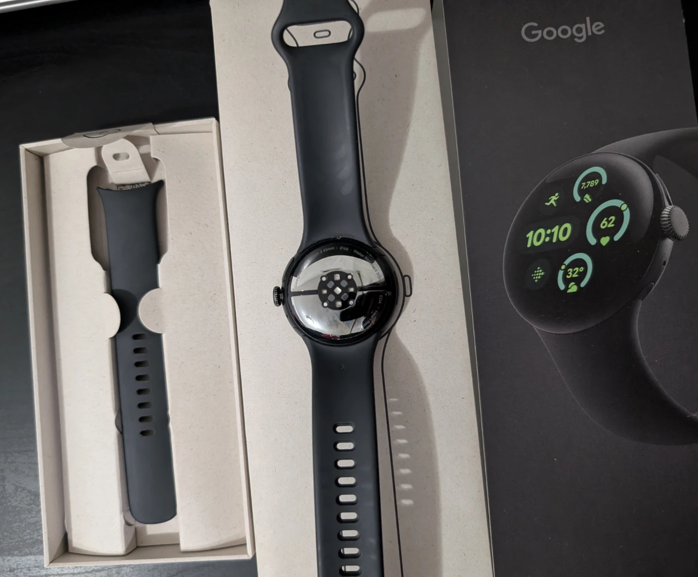 Google Pixel Watch 3 (41 mm) Matte Black Aluminium Case - photo 2