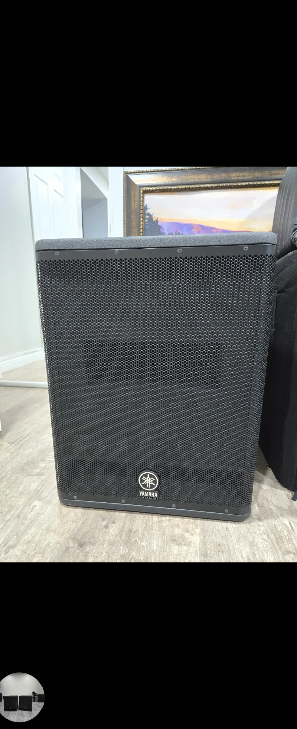 Yamaha DXS15 Powered Subwoofer - photo 2
