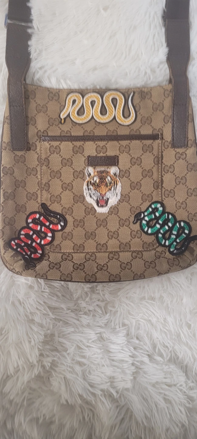Gucci supreme logo crossbody bag - photo 3