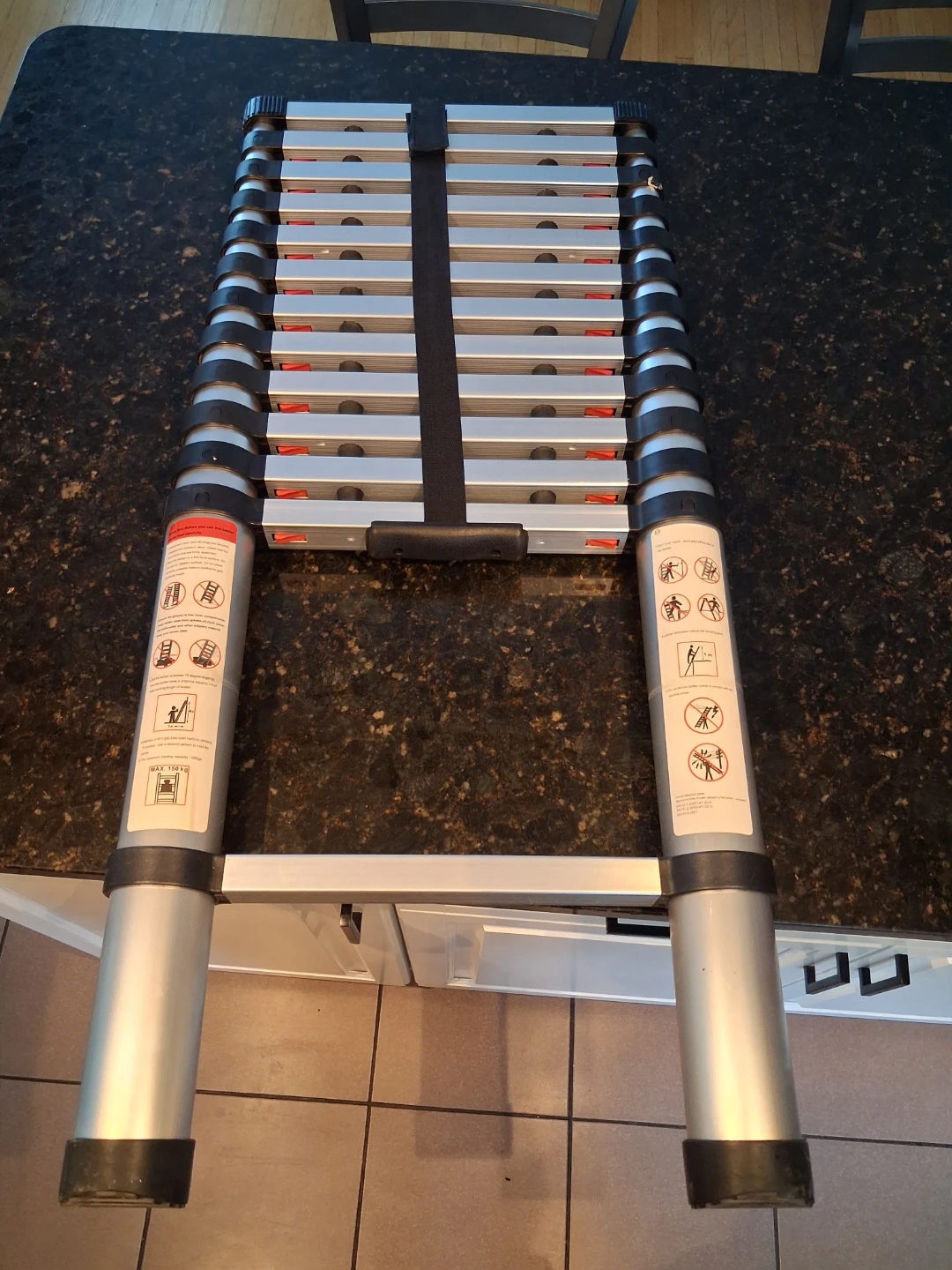 12.5' Aluminum Telescopic Ladder - photo 2