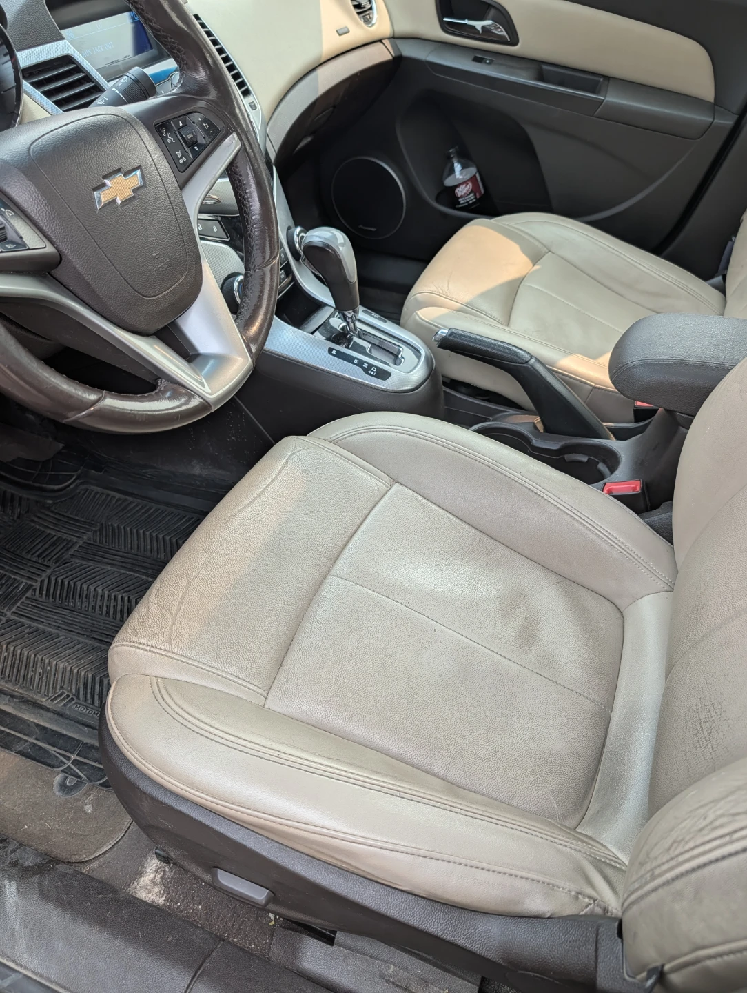 2011 Chevy Cruze fully loaded ltz - photo 5