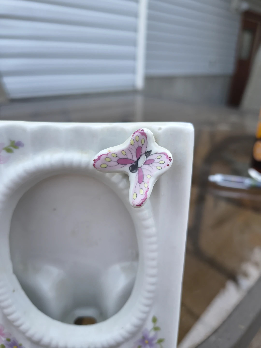 Antique White Ceramic Picture Frame with Butterfly - photo 5