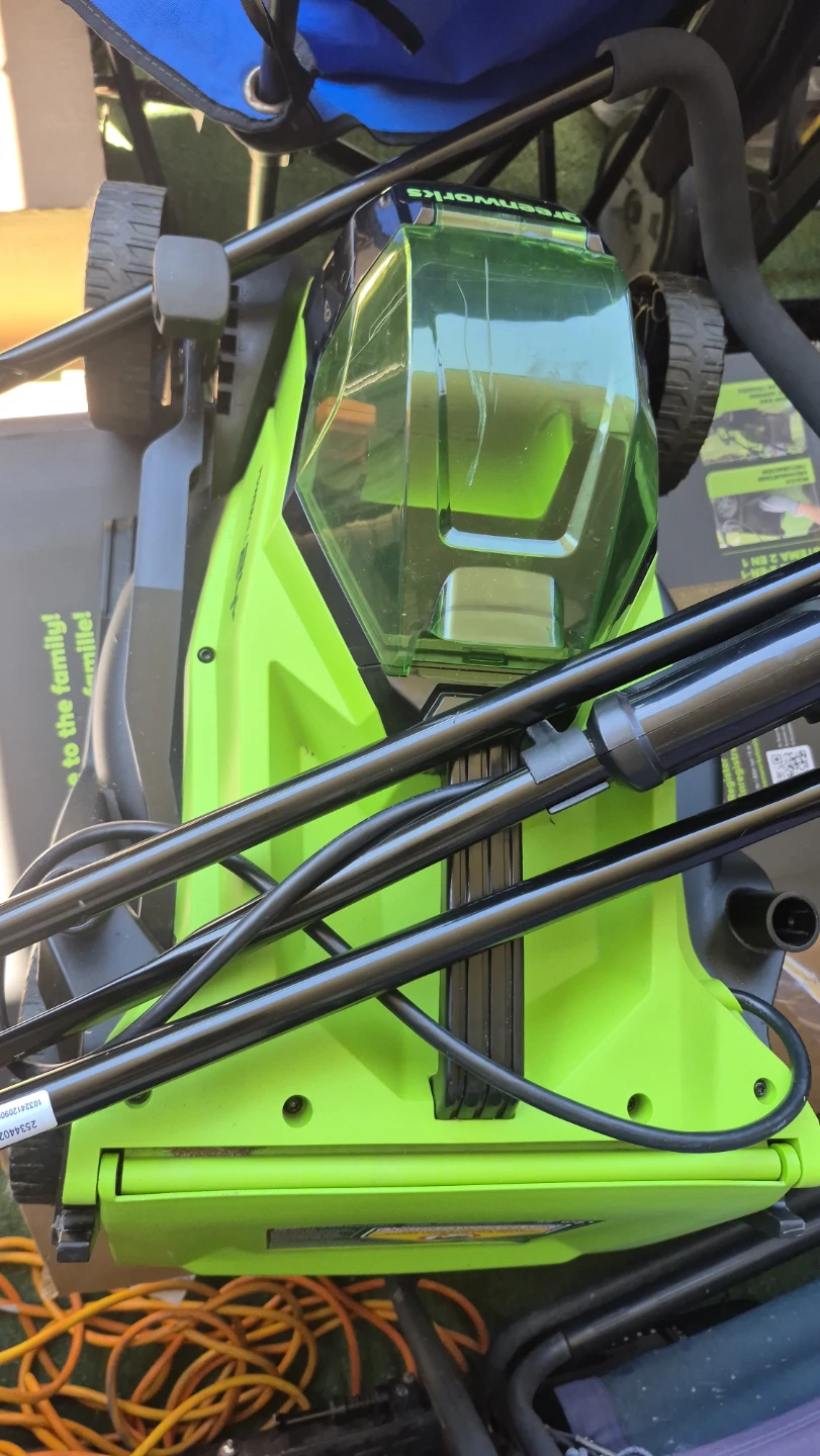 Greenworks 13" Electric Mower MISSING ITME NO BAG NO BATTERY