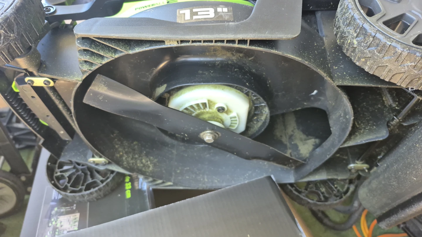 Greenworks 13" Electric Mower MISSING ITME NO BAG NO BATTERY - photo 4