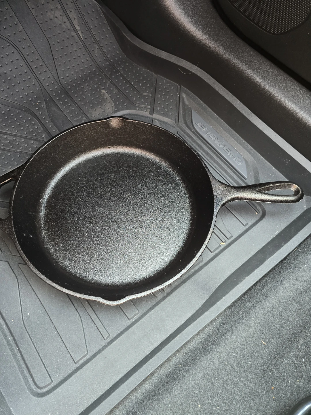 Lodge Yellowstone Ranch Cast Iron Skillet