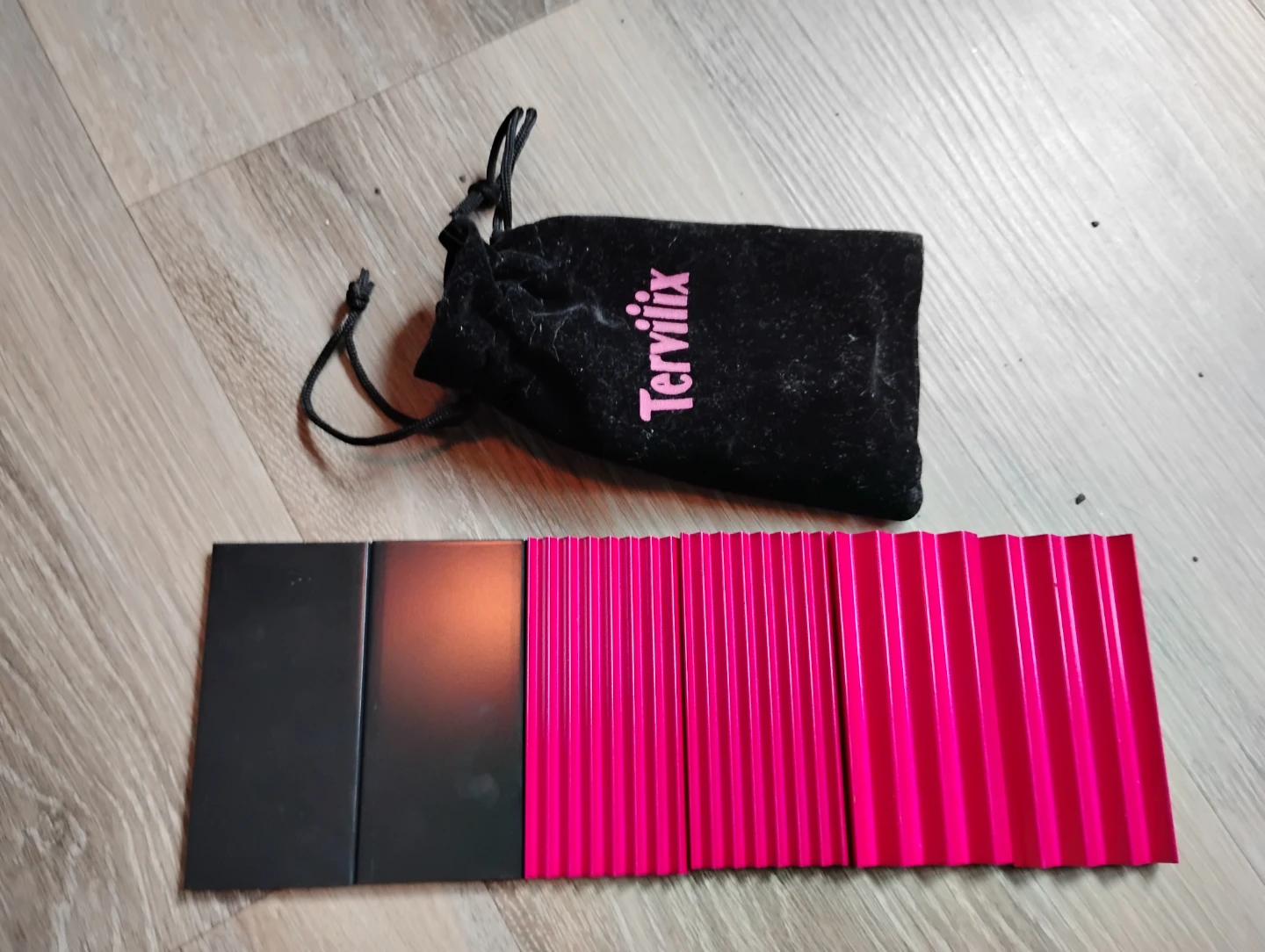 Tervilix Zigzag & Straight Hair Straightener with Accessories - photo 3