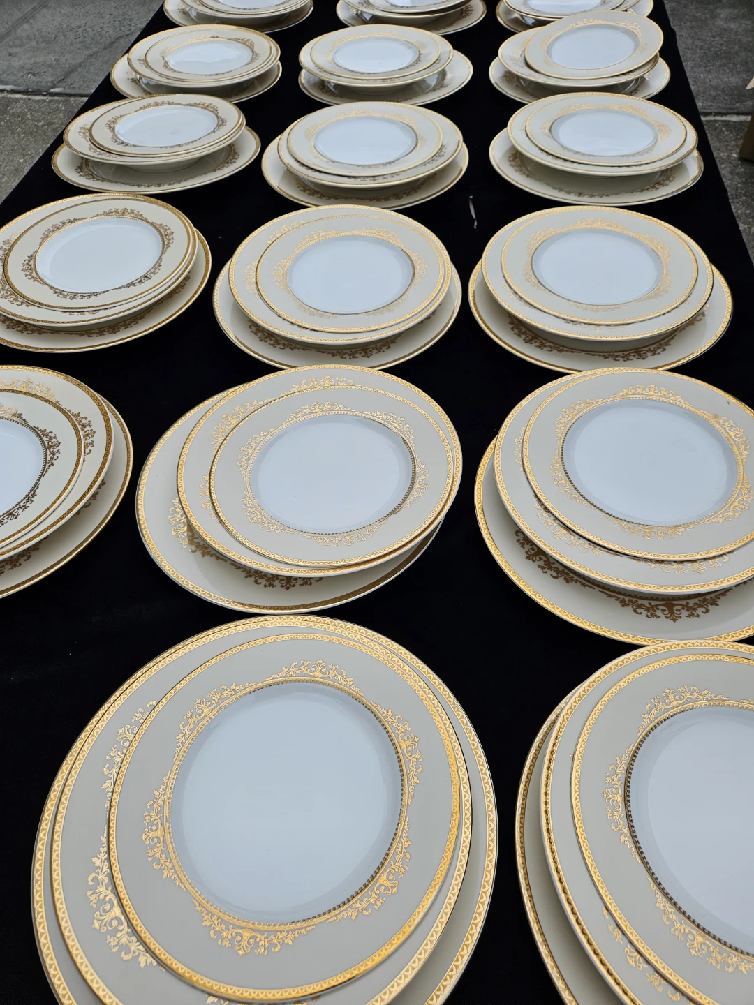 75 pieces ivory china dinnerware set - photo 2
