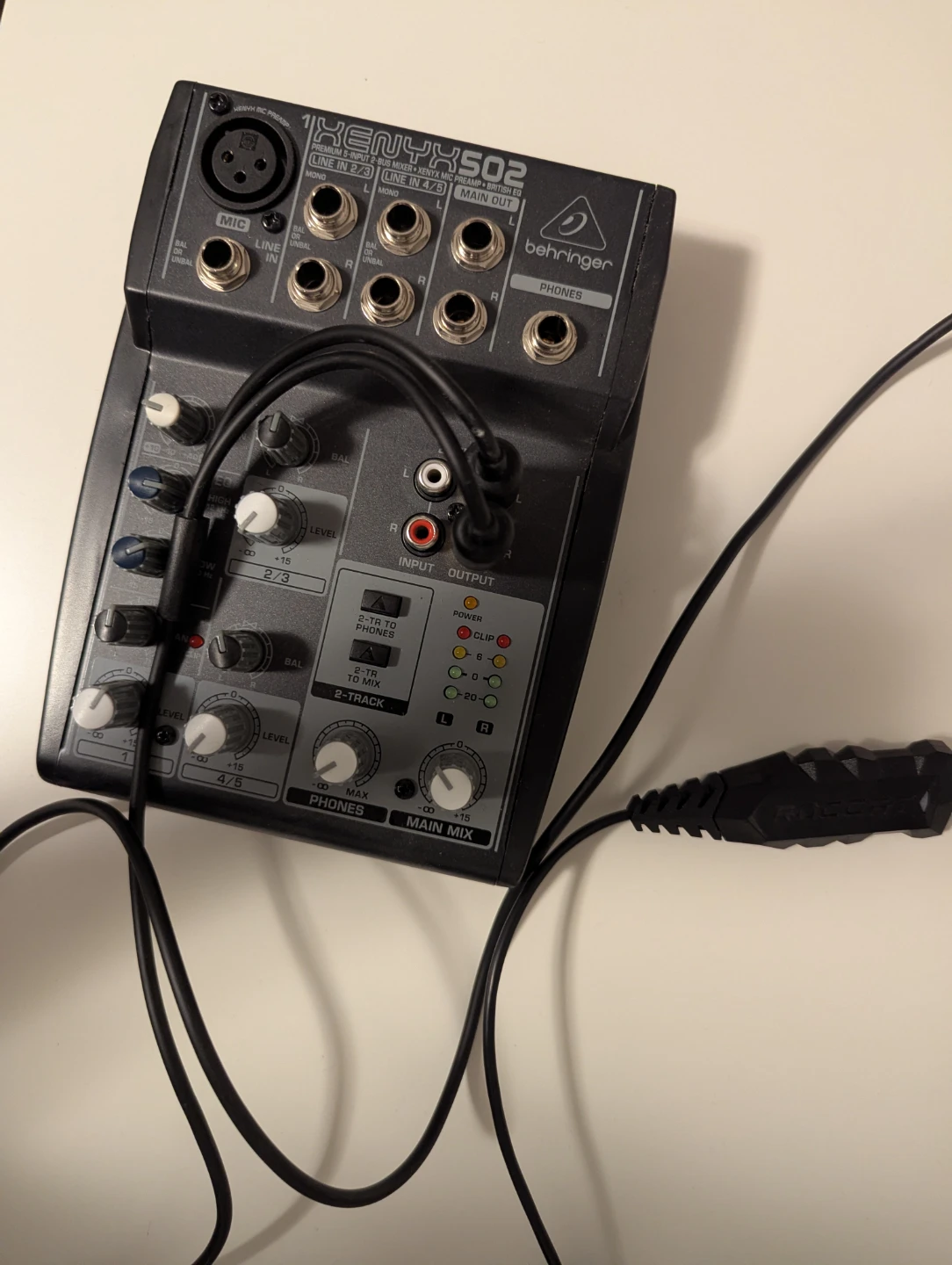 Behringer Xenyx 502 Audio Mixer