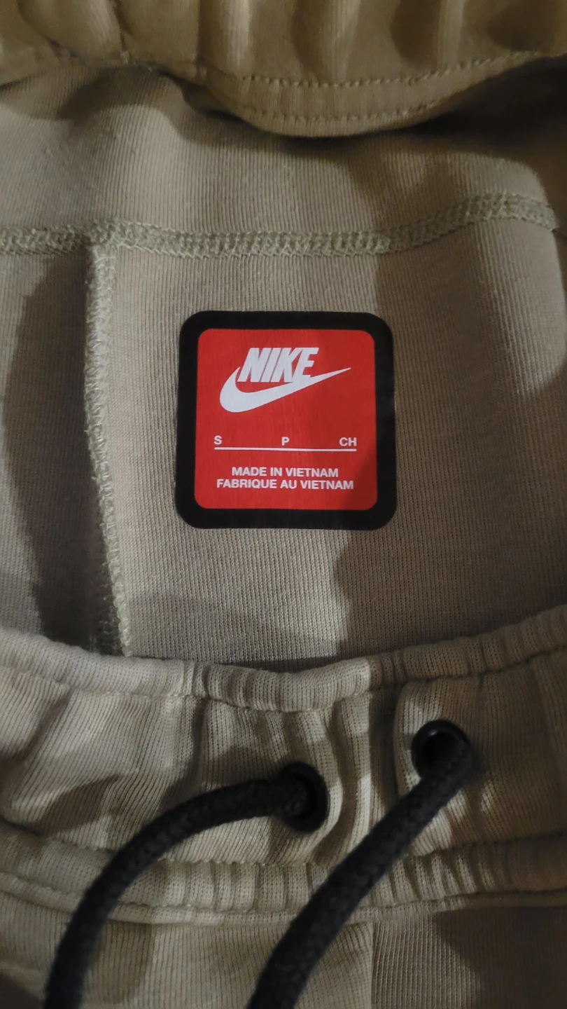 Nike Tech Fleece Tan & white - Size Small - photo 3