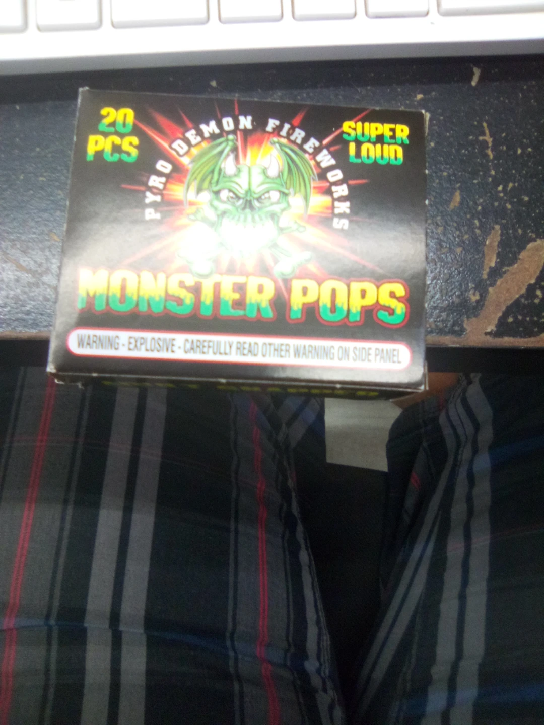 Pyro Demon Monster Pops 20 Count