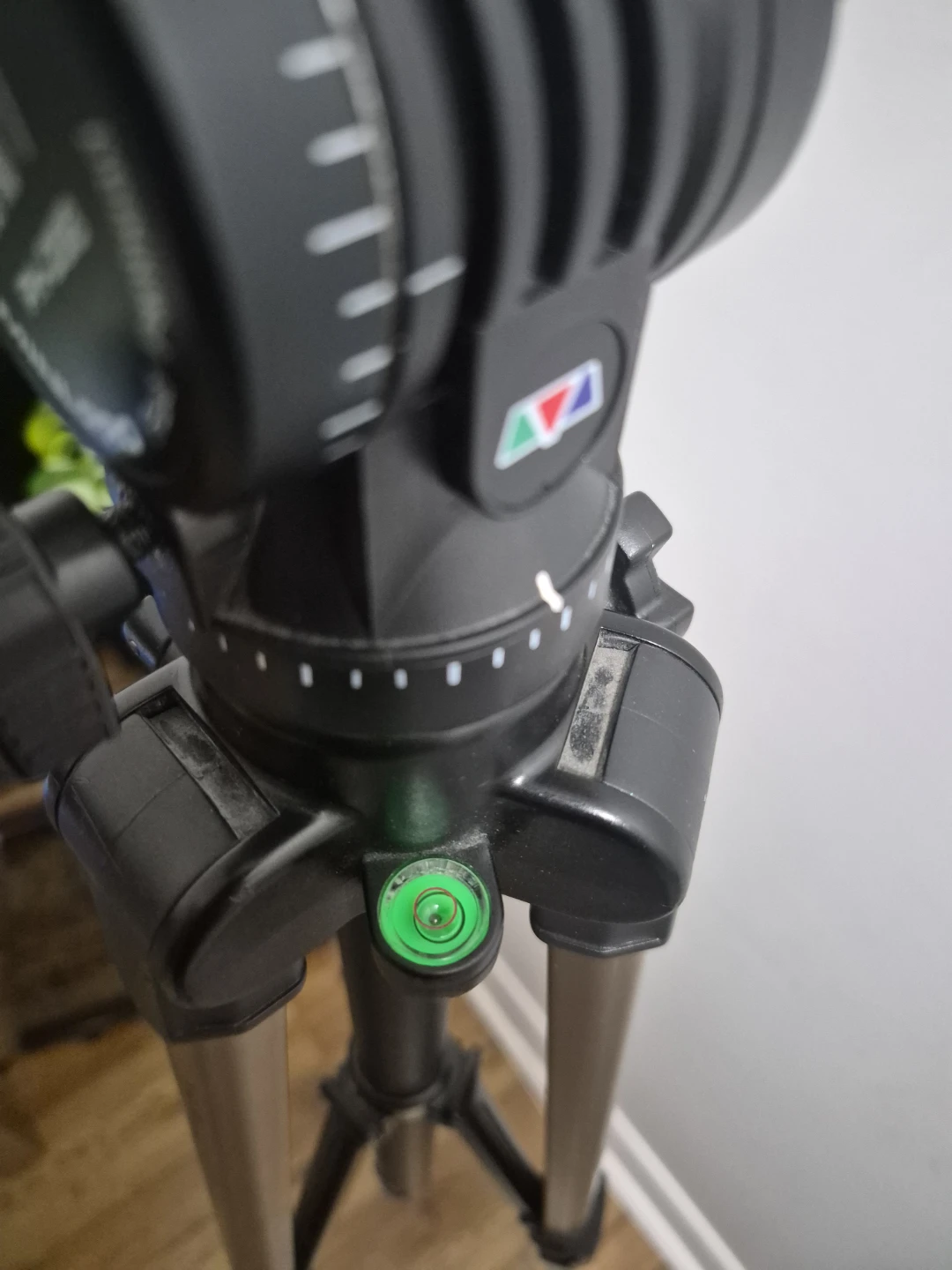 Velbon CX 586 Tripod - photo 5