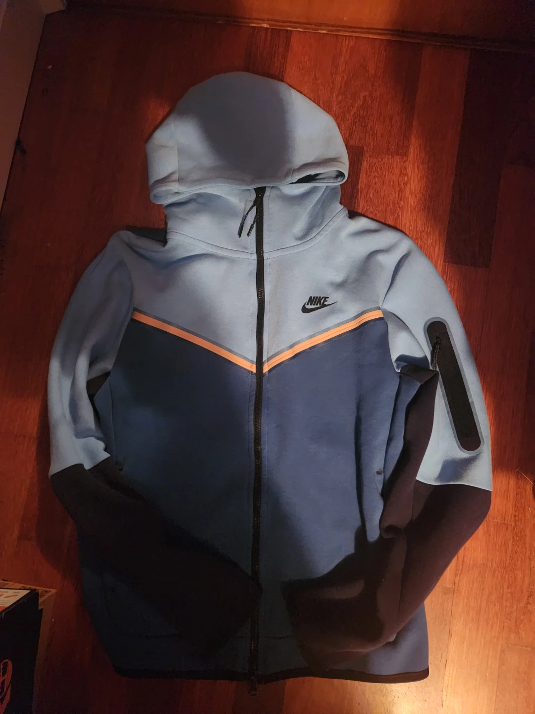 Nike Tech Fleece og 40$