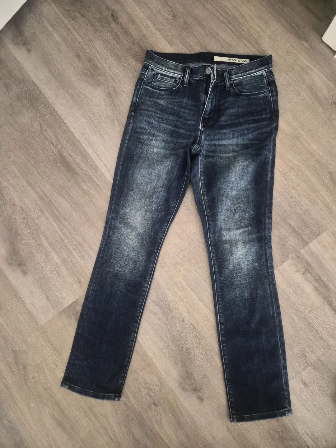 DKNY Jeans Dark Wash Skinny Fit Denim