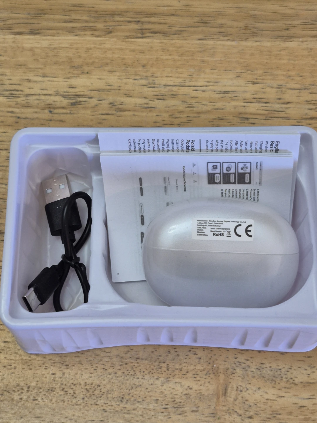 BNIB)AI Language Translator Airbuds White