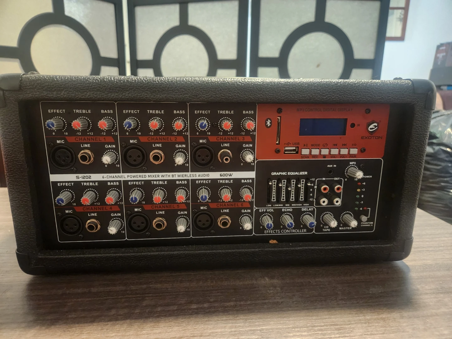 Mixer, Speakers, Microphone - photo 4