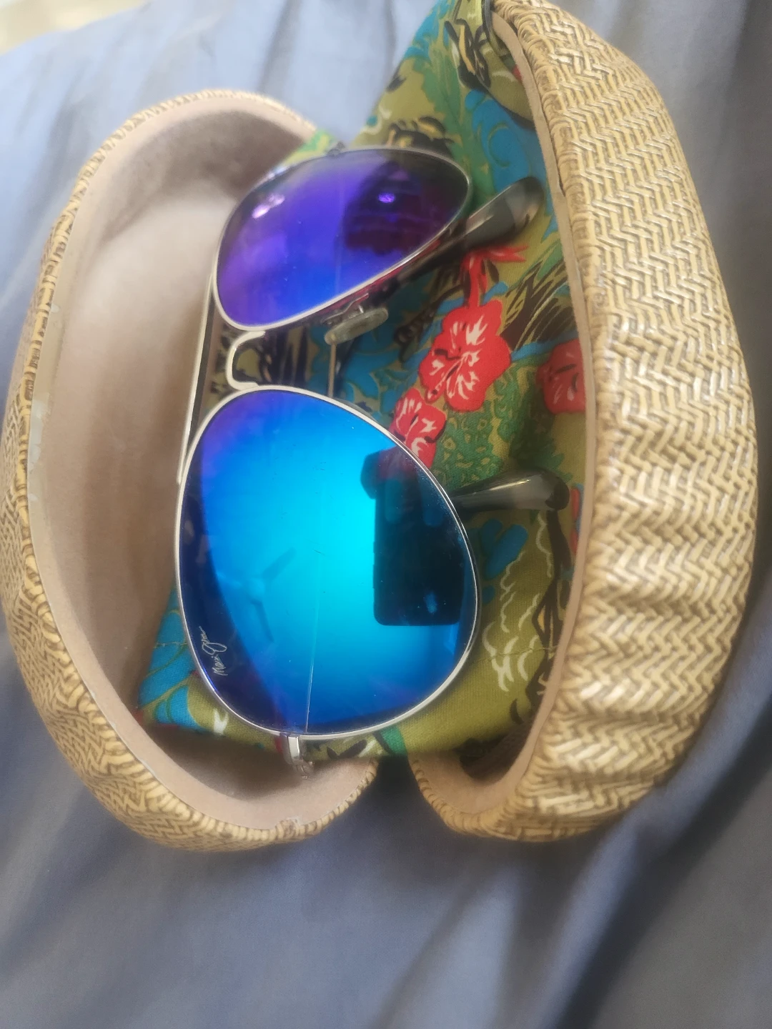 Maui Jim Sunglasses with Case - photo 2