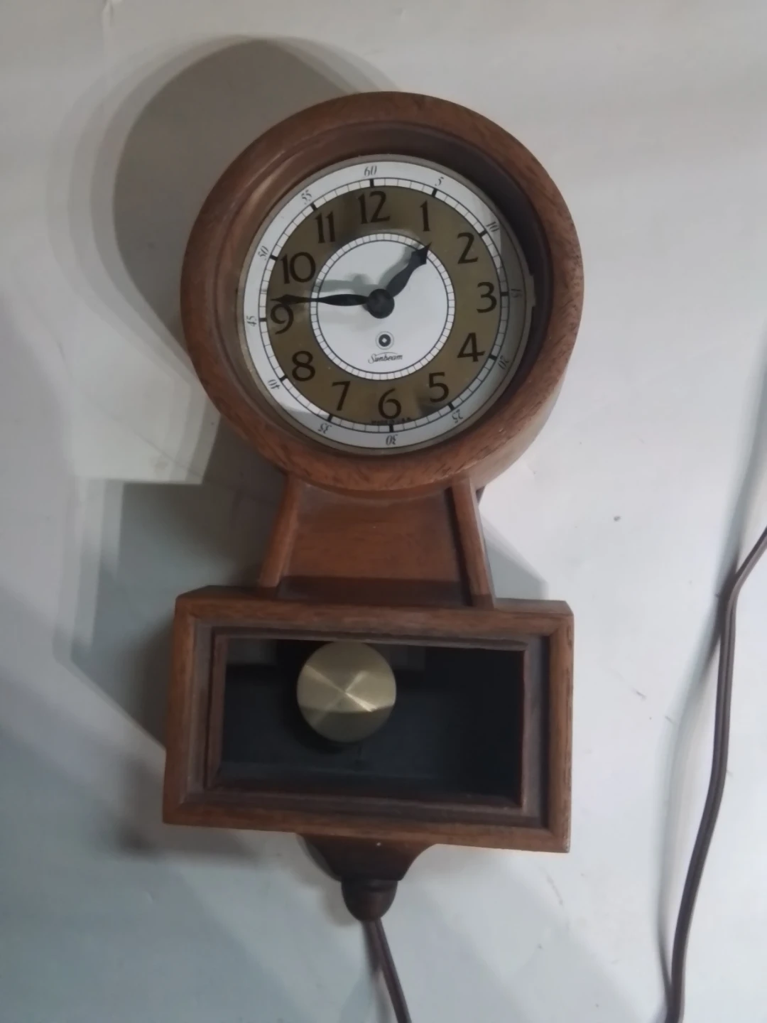 Sunbeam Electric Clock with Pendulum